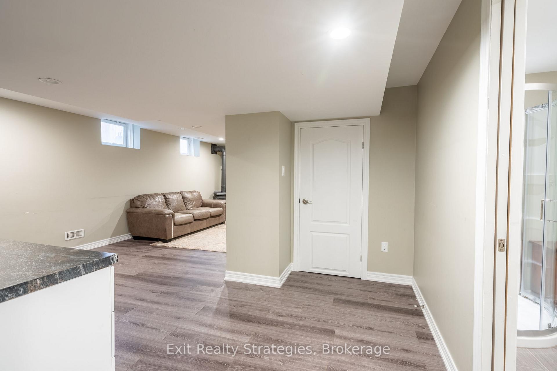 Photo 38 of 19 Hazelton Avenue, Hamilton, Sheldon — HOMEH