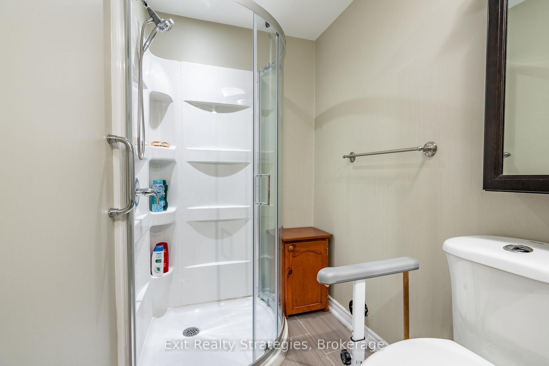 Photo 42 of 19 Hazelton Avenue, Hamilton, Sheldon — HOMEH