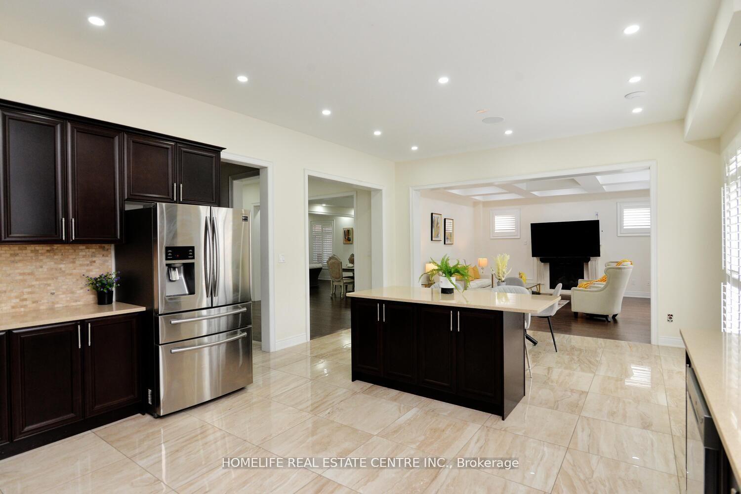 Photo 8 of 6 Longevity Road, Brampton, Northwest Brampton — HOMEH