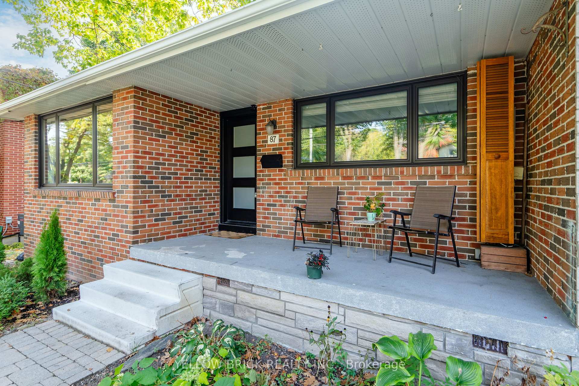 Photo 5 of 87 Letitia Street, Barrie, Sunnidale — HOMEH