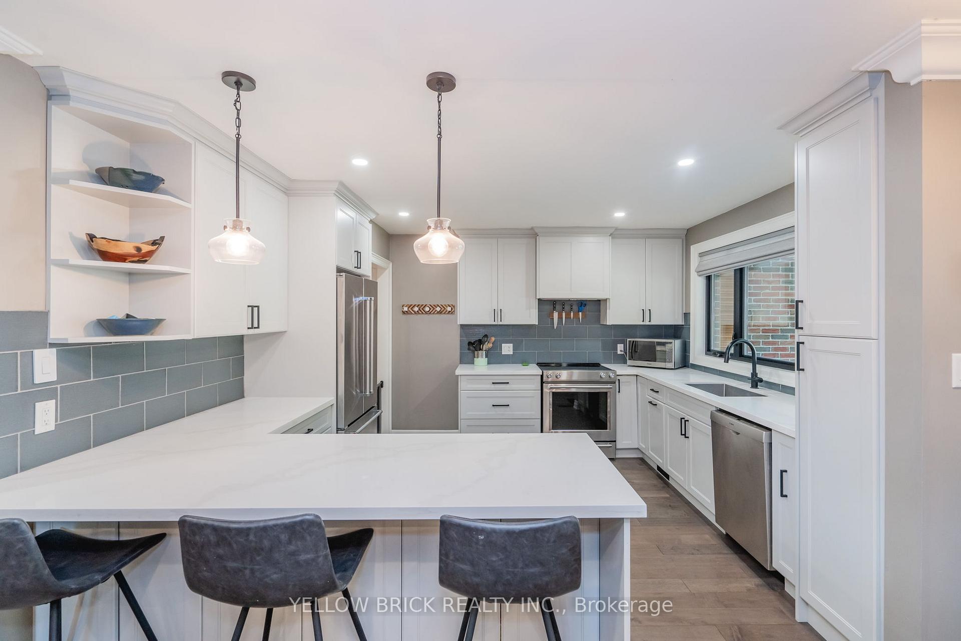 Photo 8 of 87 Letitia Street, Barrie, Sunnidale — HOMEH
