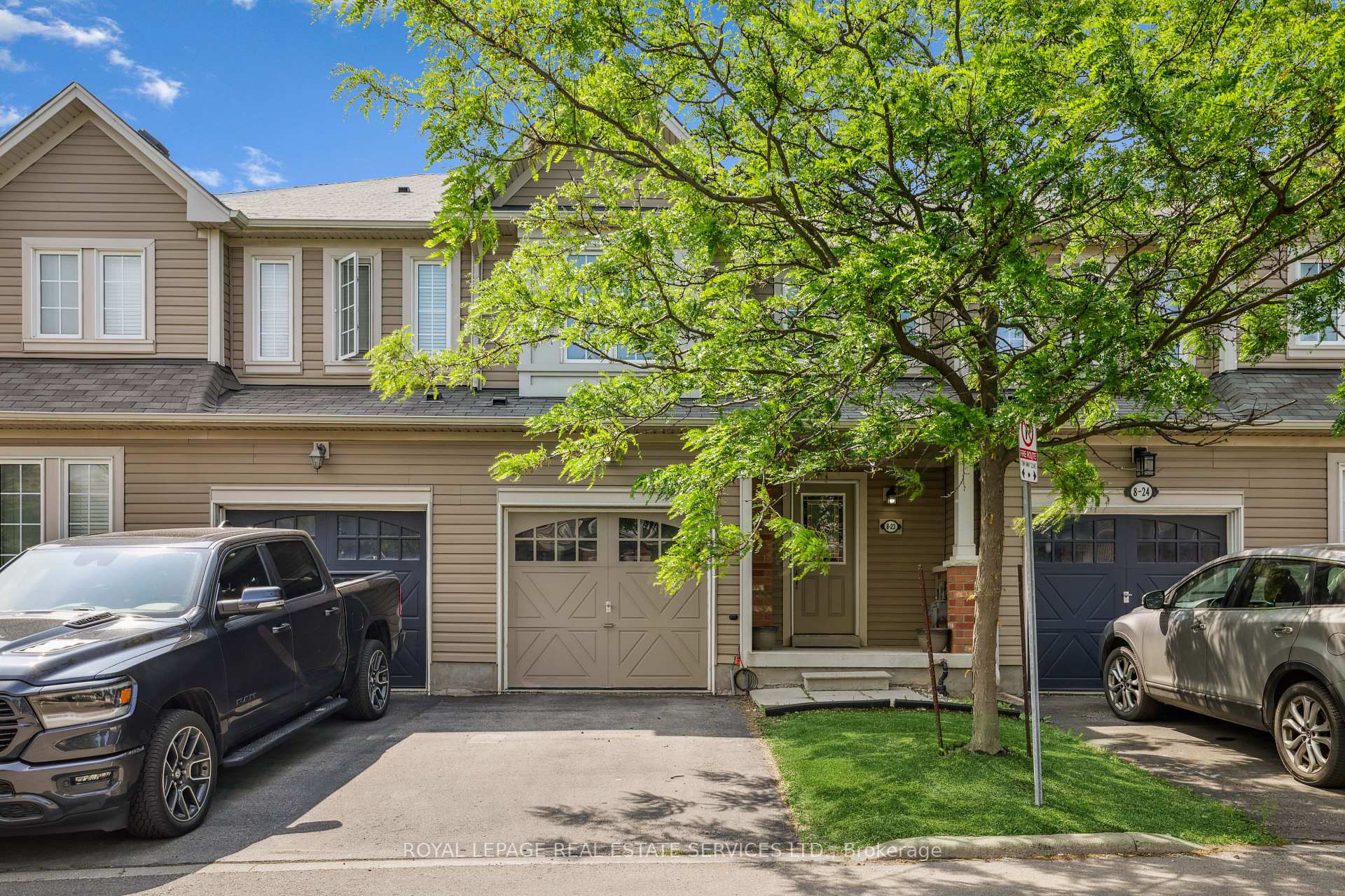 Front of Unit 23, 8 Bradley Avenue