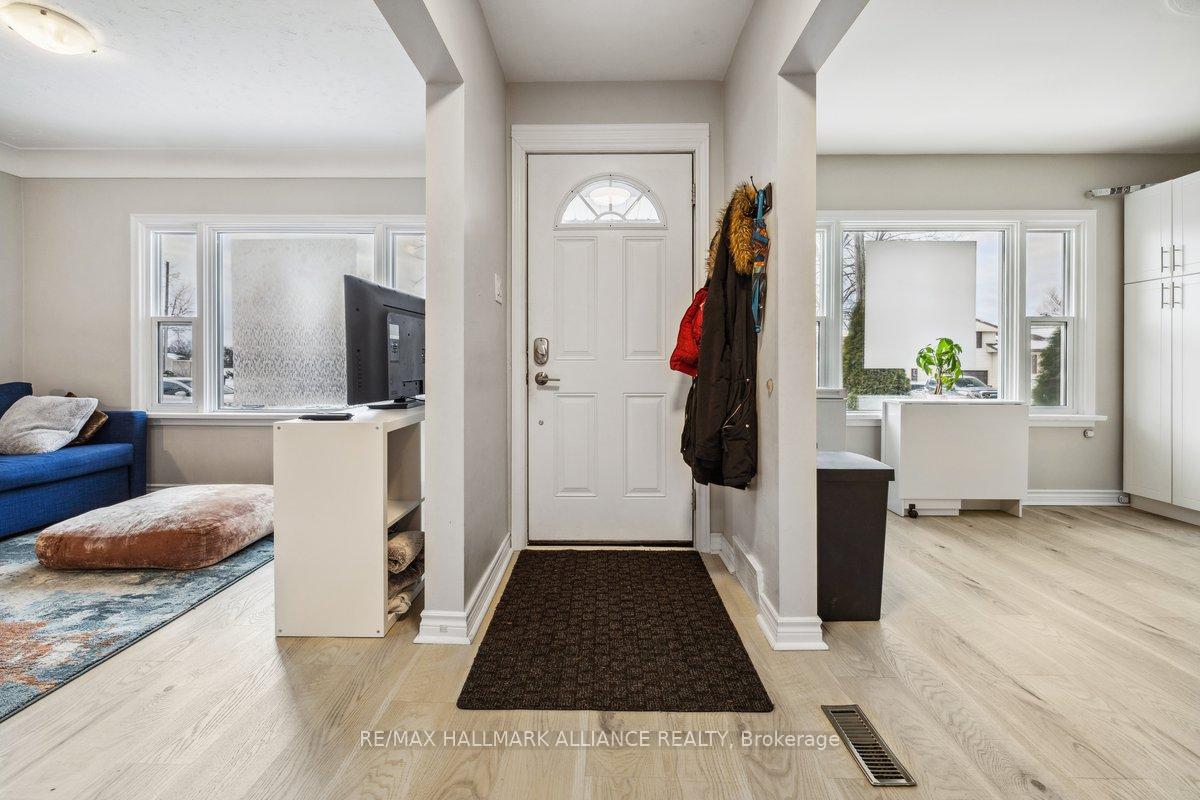 Photo 4 of 55 Powerview Avenue, St. Catharines, Western Hill — HOMEH