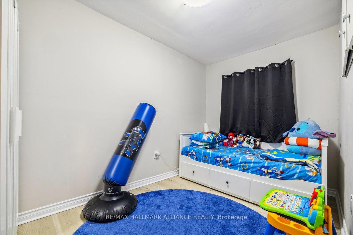 Photo 11 of 55 Powerview Avenue, St. Catharines, Western Hill — HOMEH