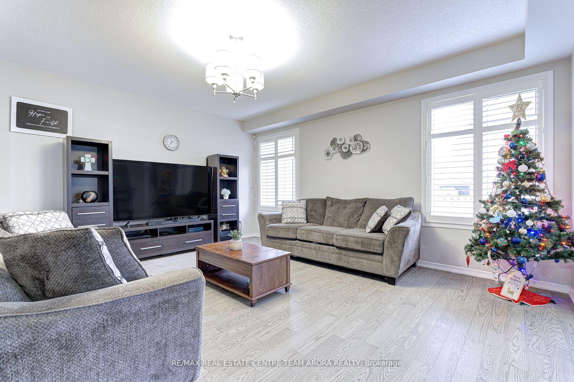 Photo 8 of 590 Remembrance Road, Brampton, Northwest Brampton — HOMEH
