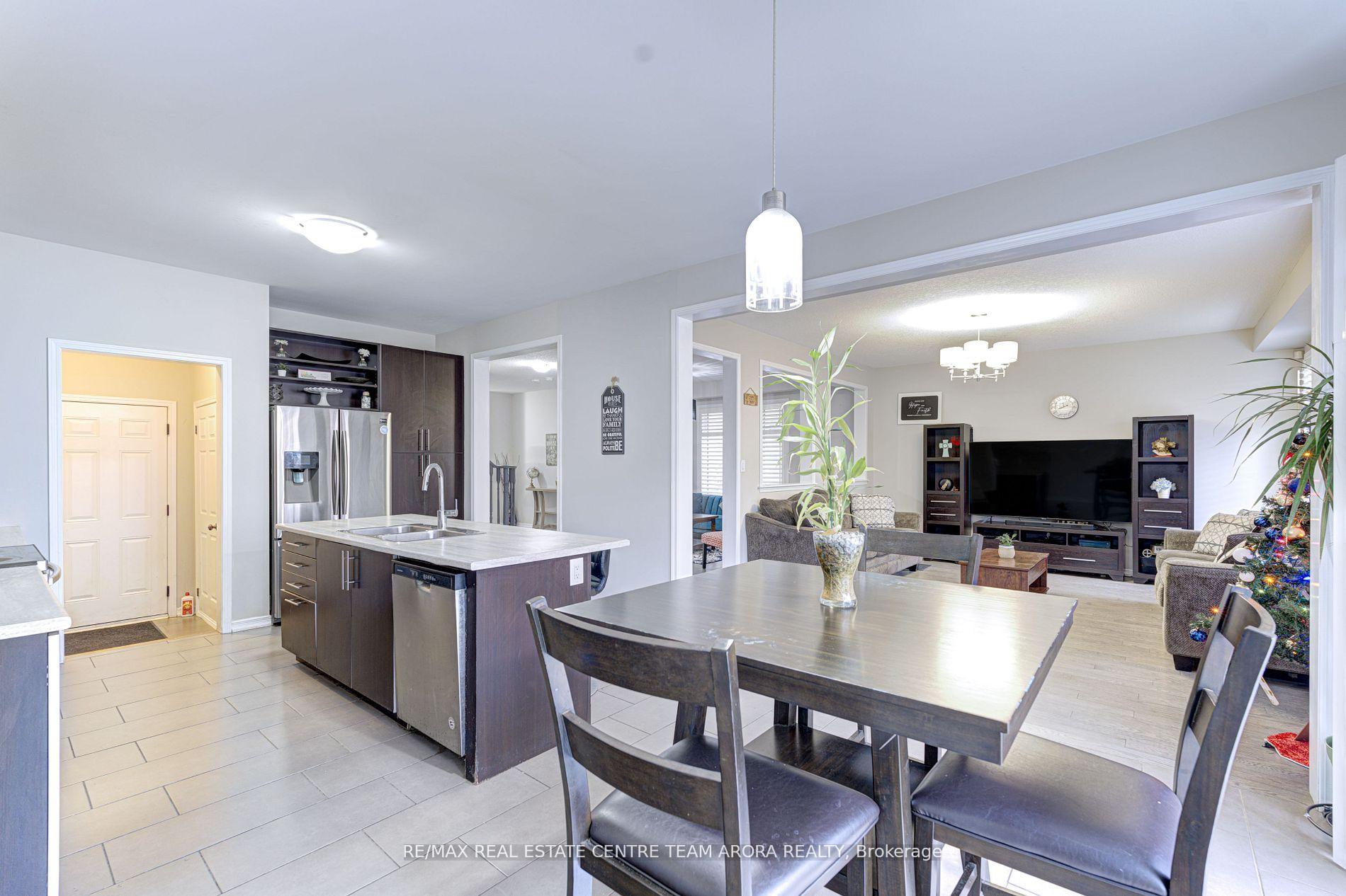 Photo 12 of 590 Remembrance Road, Brampton, Northwest Brampton — HOMEH