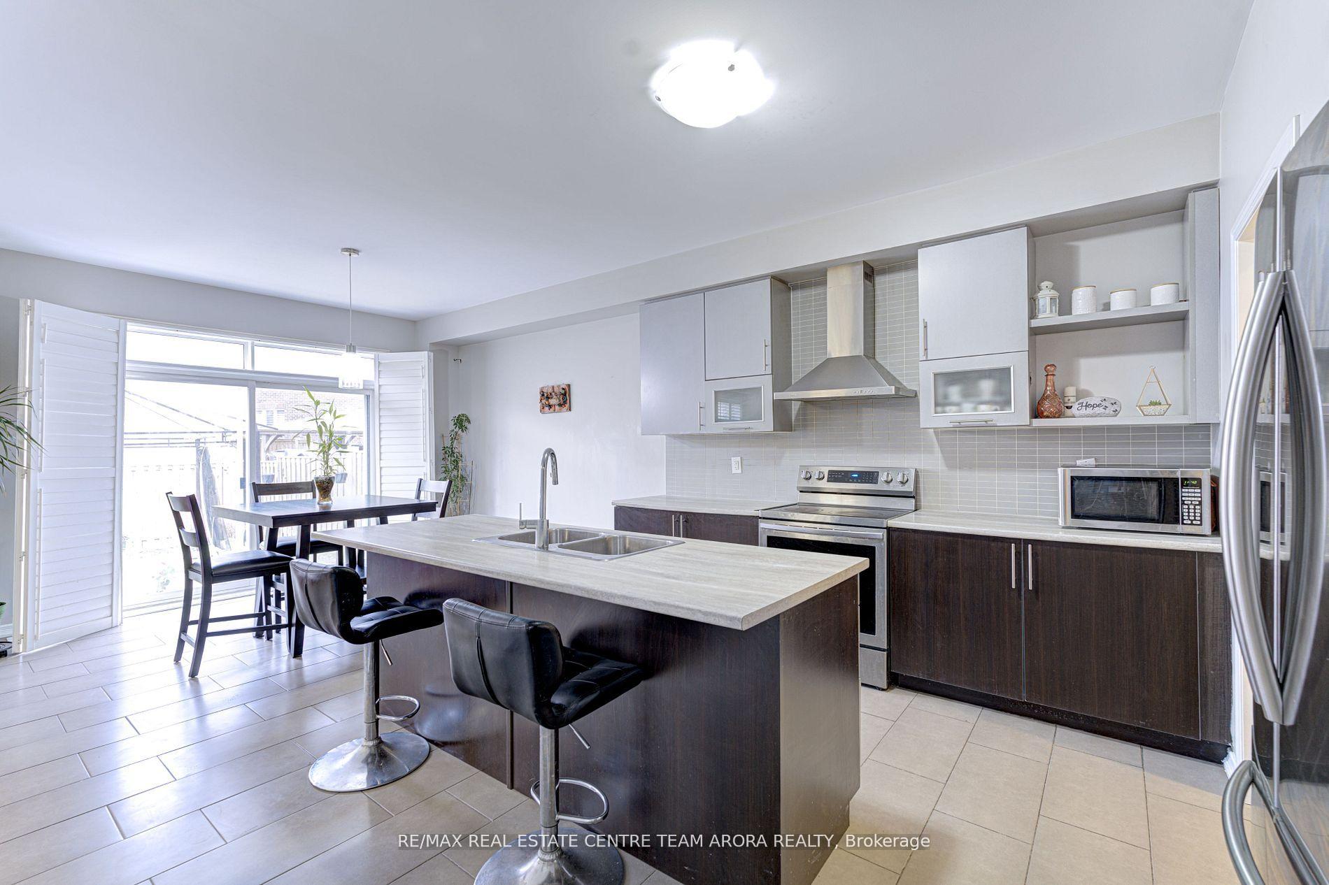 Photo 13 of 590 Remembrance Road, Brampton, Northwest Brampton — HOMEH