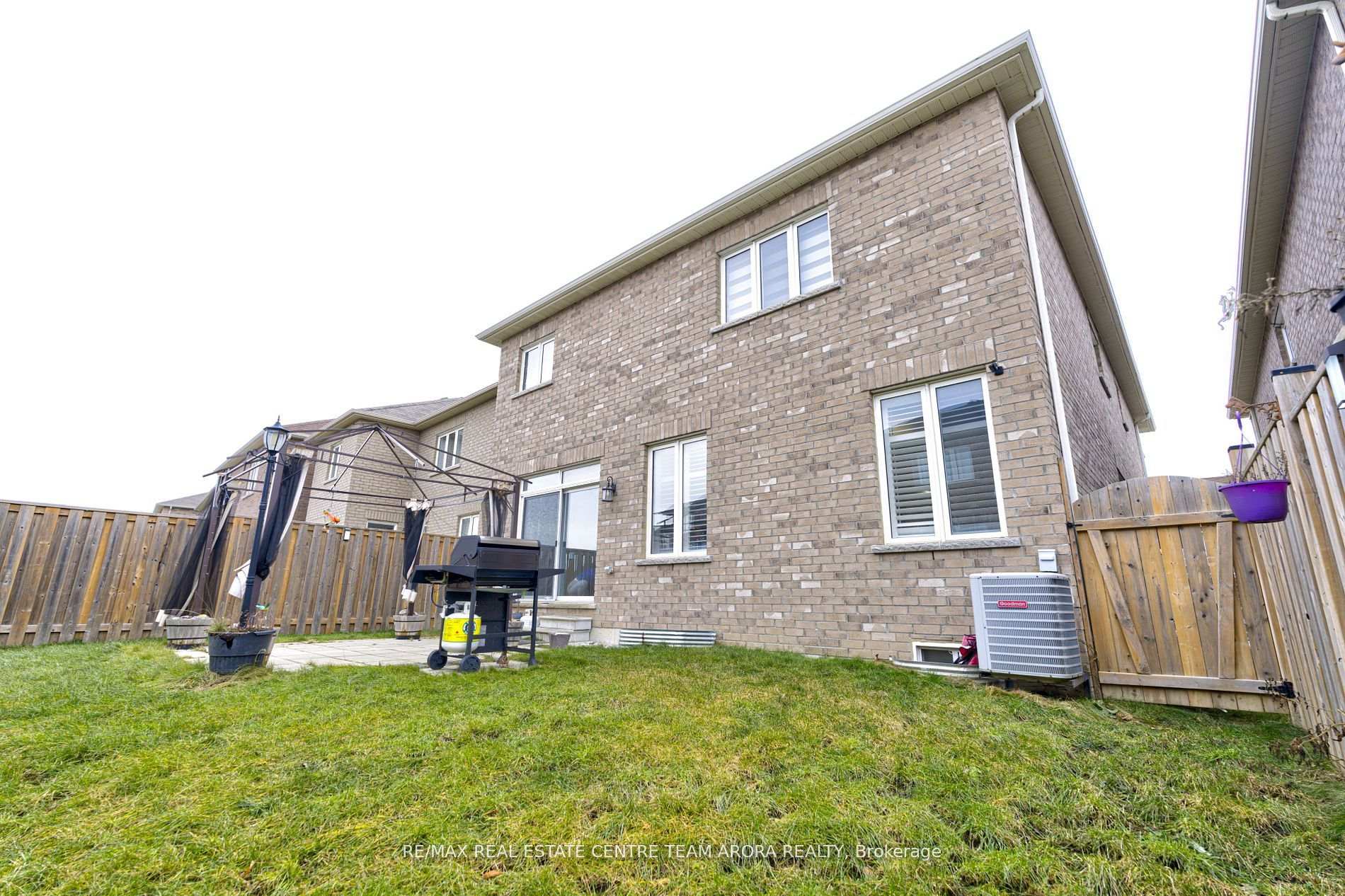 Photo 36 of 590 Remembrance Road, Brampton, Northwest Brampton — HOMEH