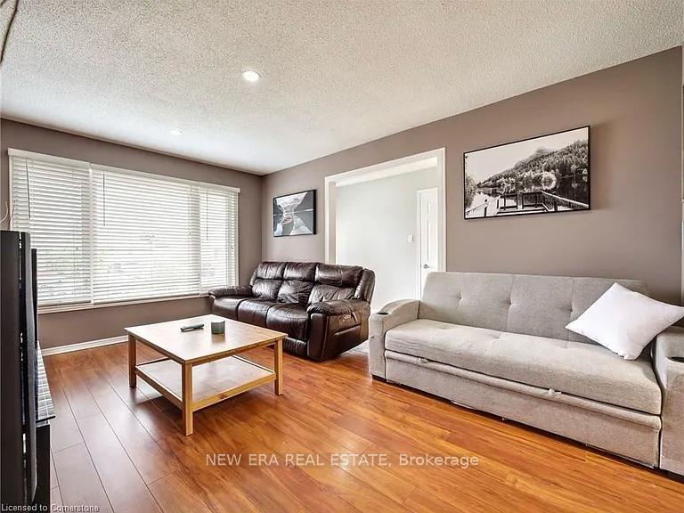 Photo 3 of 607 Eaglewood Drive, Hamilton, Eleanor — HOMEH