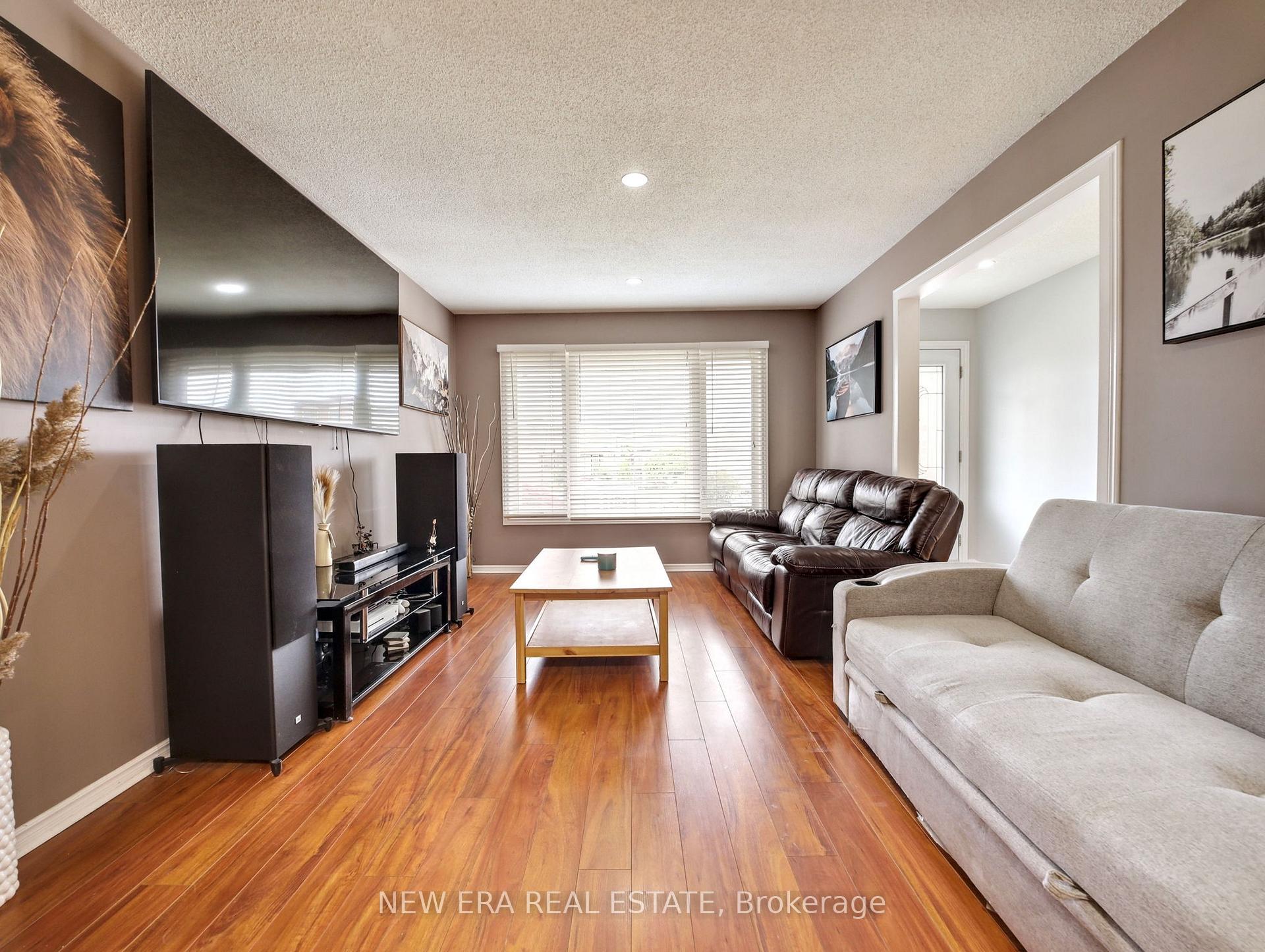 Photo 5 of 607 Eaglewood Drive, Hamilton, Eleanor — HOMEH