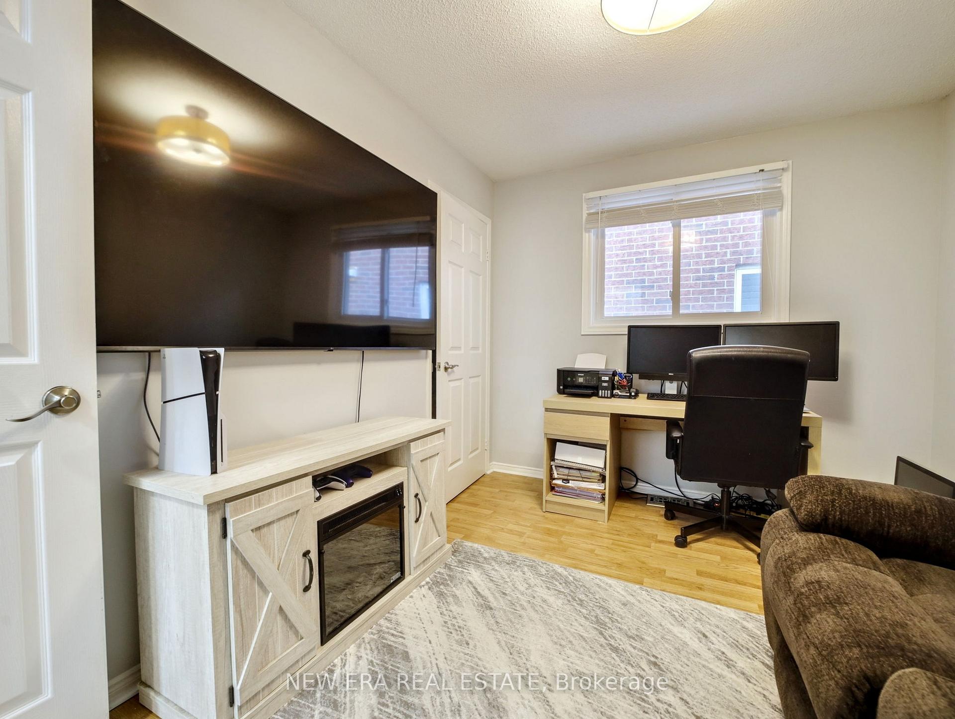 Photo 14 of 607 Eaglewood Drive, Hamilton, Eleanor — HOMEH