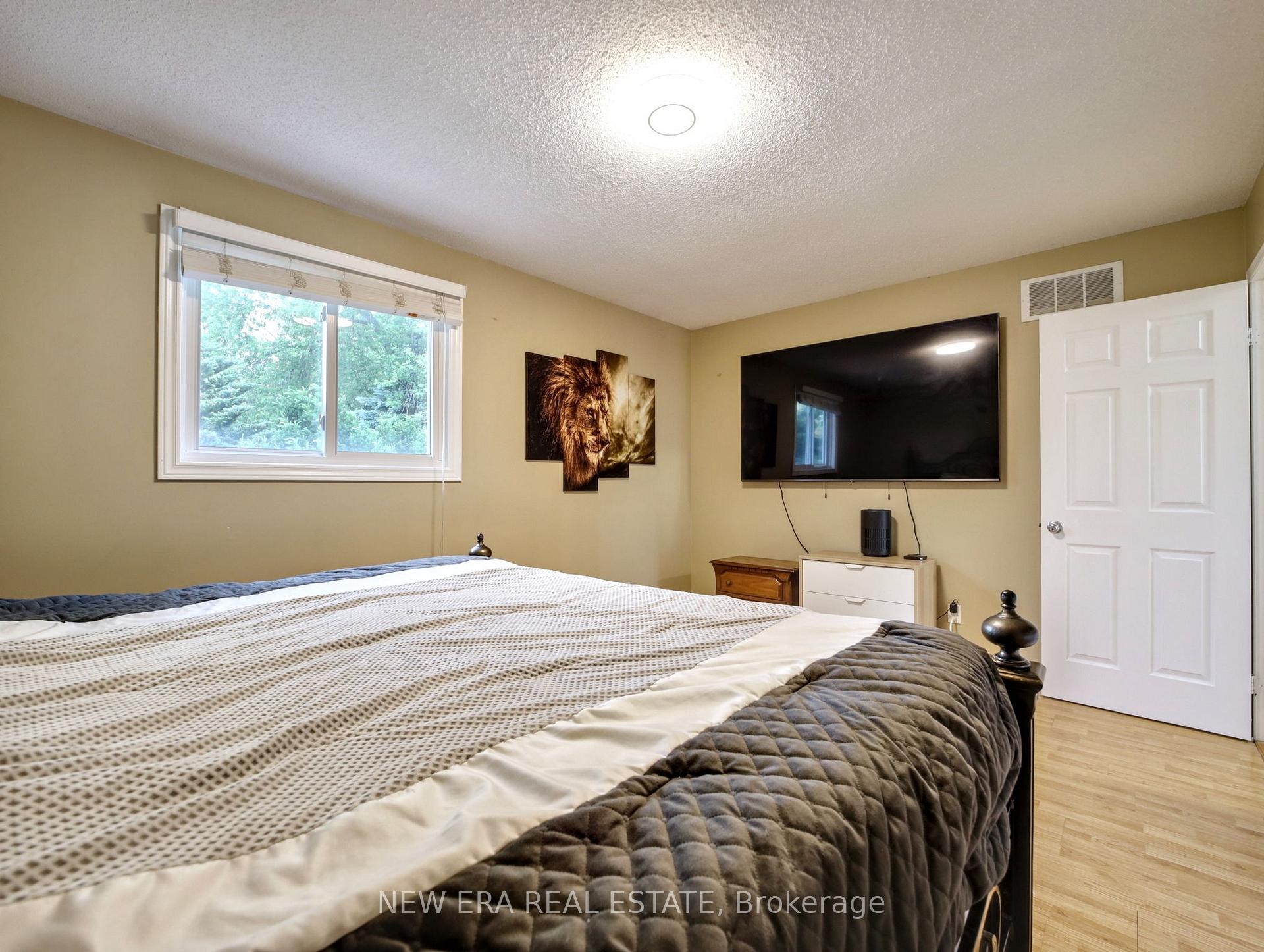 Photo 16 of 607 Eaglewood Drive, Hamilton, Eleanor — HOMEH