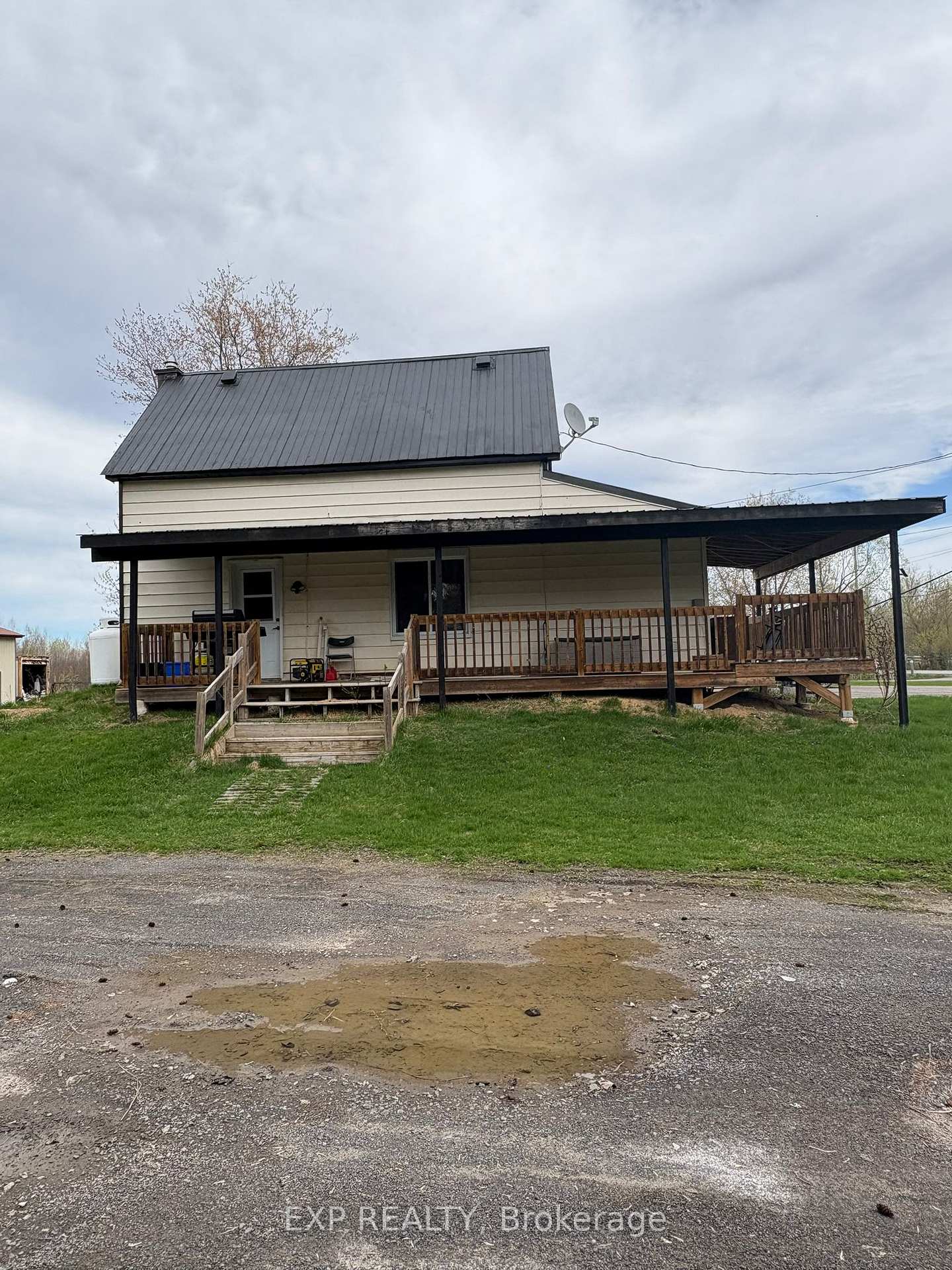 Photo 4 of 5601 Thunder Road, Ottawa, Carlsbad Springs — HOMEH