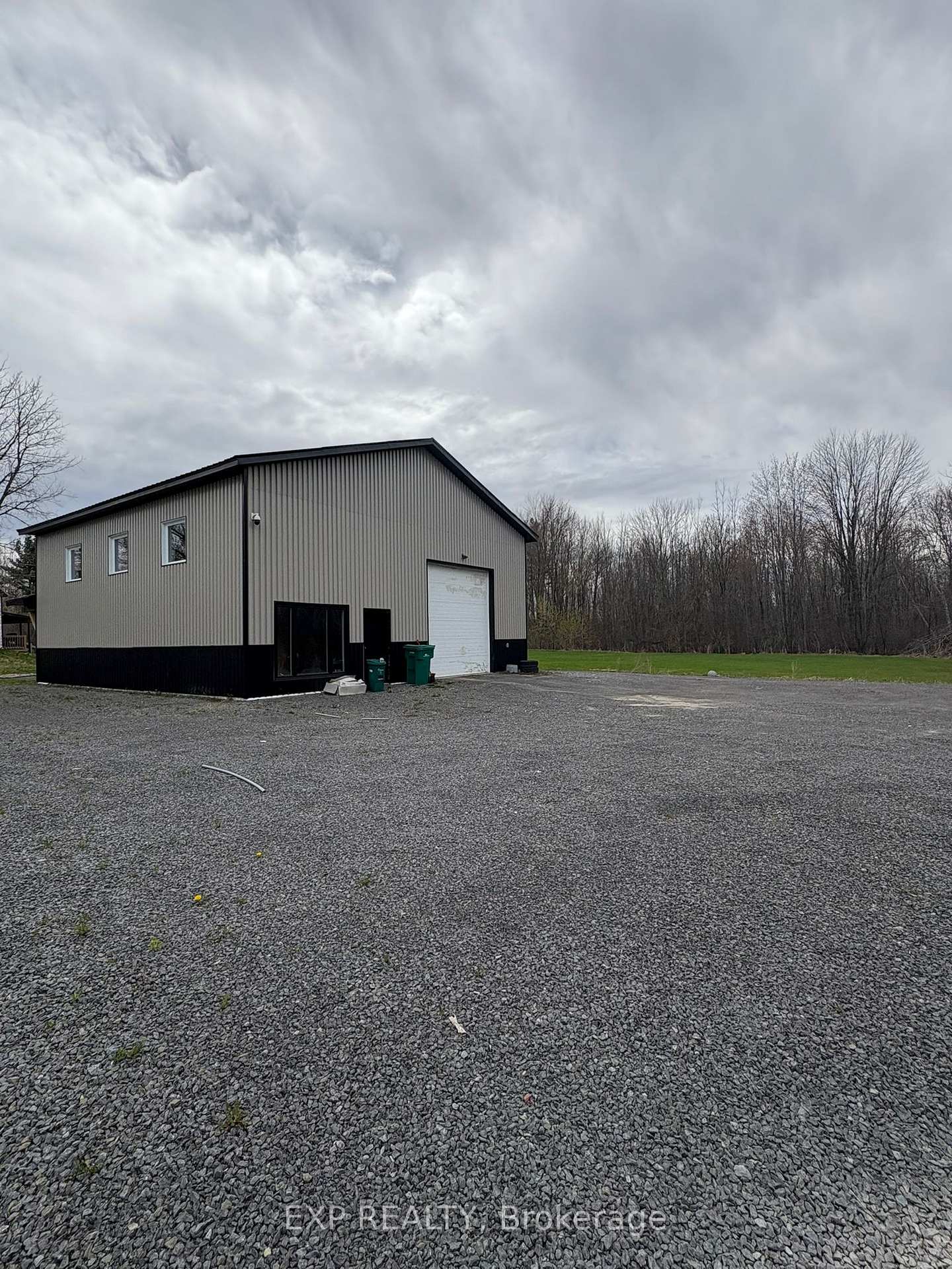 Photo 5 of 5601 Thunder Road, Ottawa, Carlsbad Springs — HOMEH