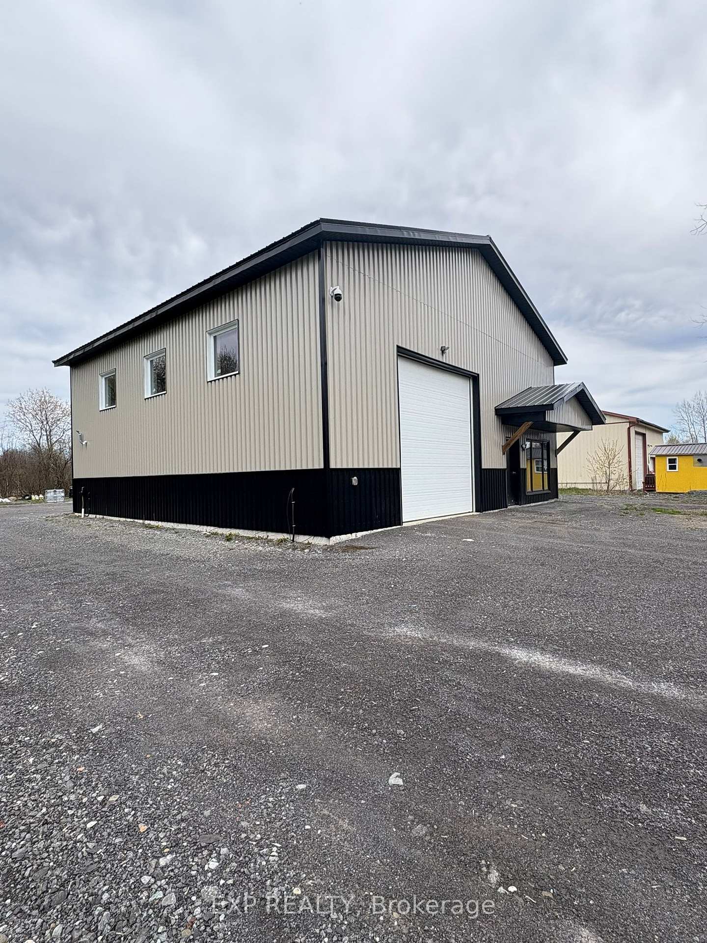 Photo 6 of 5601 Thunder Road, Ottawa, Carlsbad Springs — HOMEH