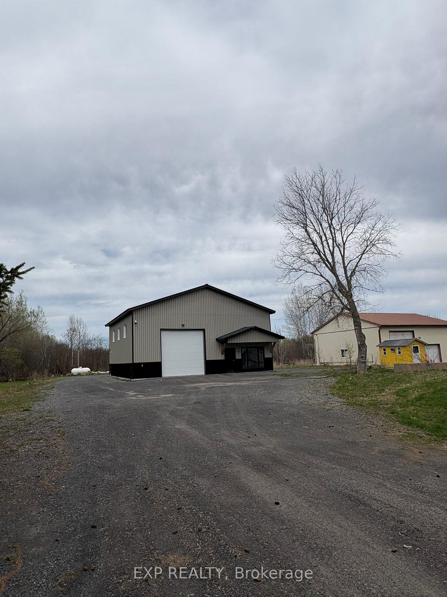 Photo 9 of 5601 Thunder Road, Ottawa, Carlsbad Springs — HOMEH