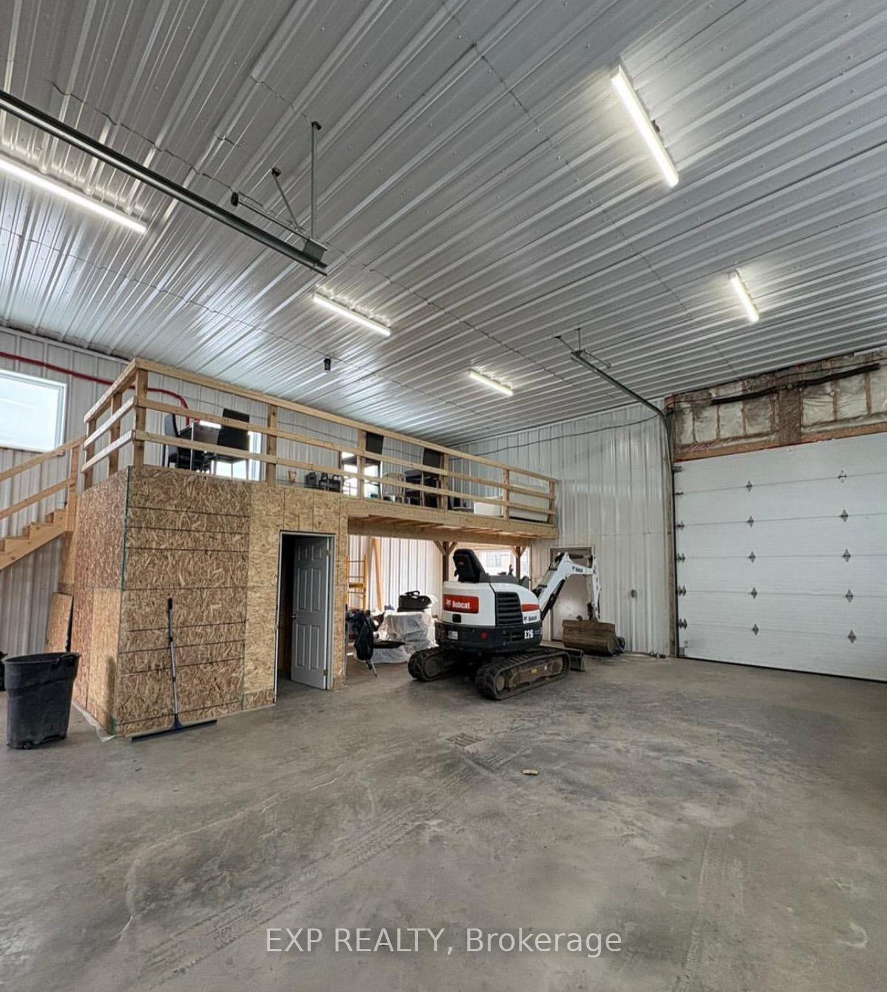Photo 10 of 5601 Thunder Road, Ottawa, Carlsbad Springs — HOMEH
