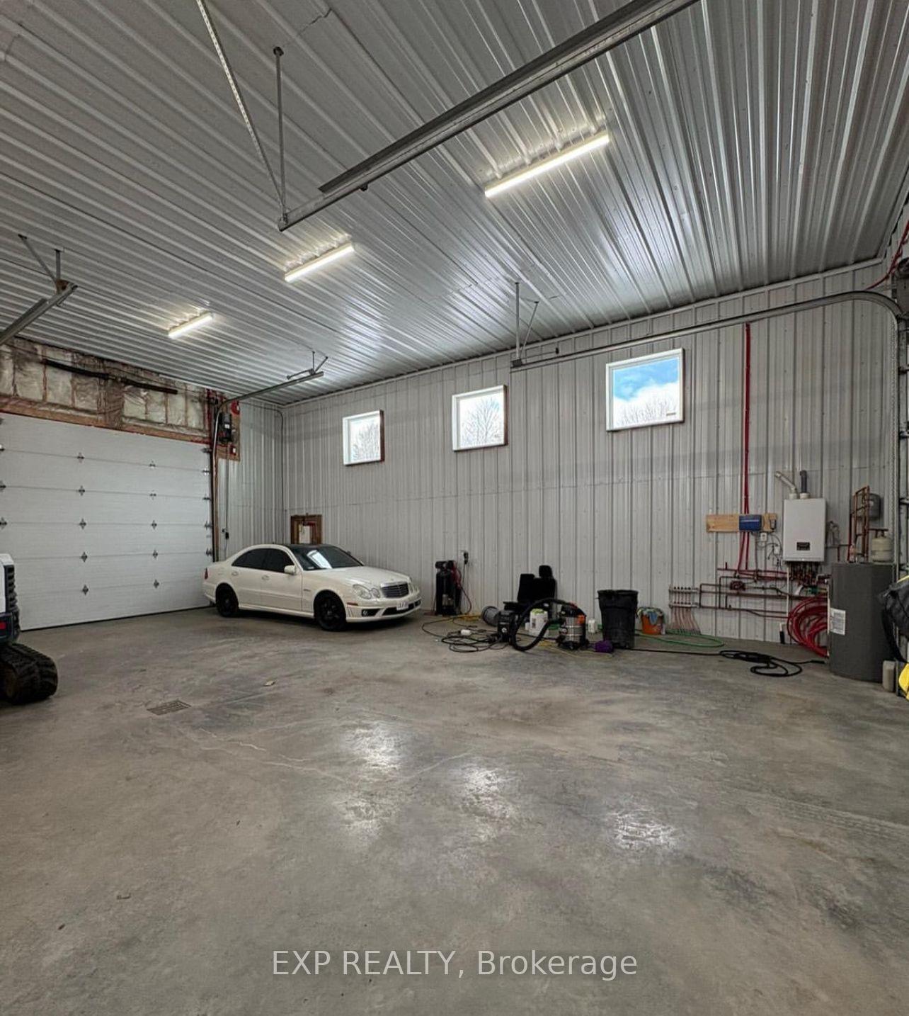 Photo 11 of 5601 Thunder Road, Ottawa, Carlsbad Springs — HOMEH