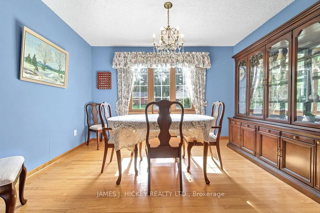 Photo 9 of 116 Frontenac Crescent, Deep River — HOMEH