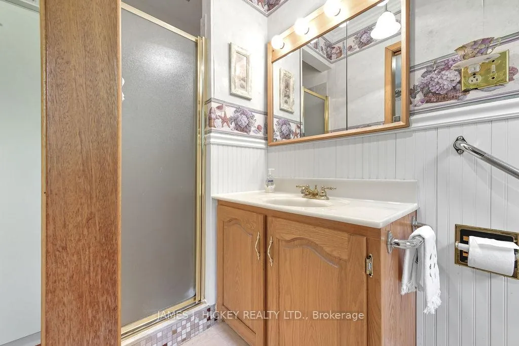 Photo 16 of 116 Frontenac Crescent, Deep River — HOMEH
