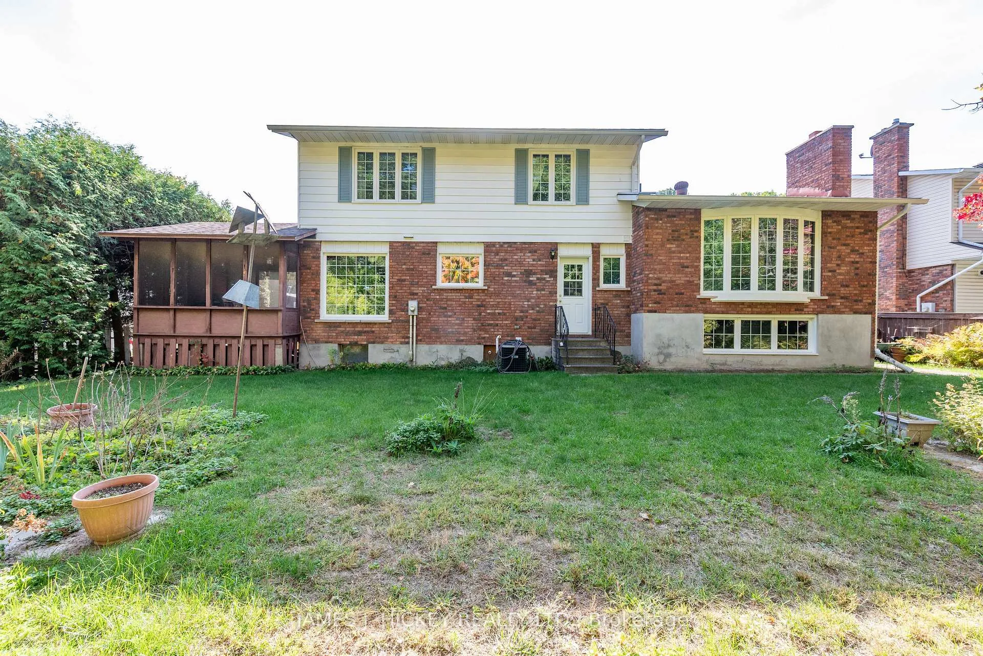Photo 35 of 116 Frontenac Crescent, Deep River — HOMEH