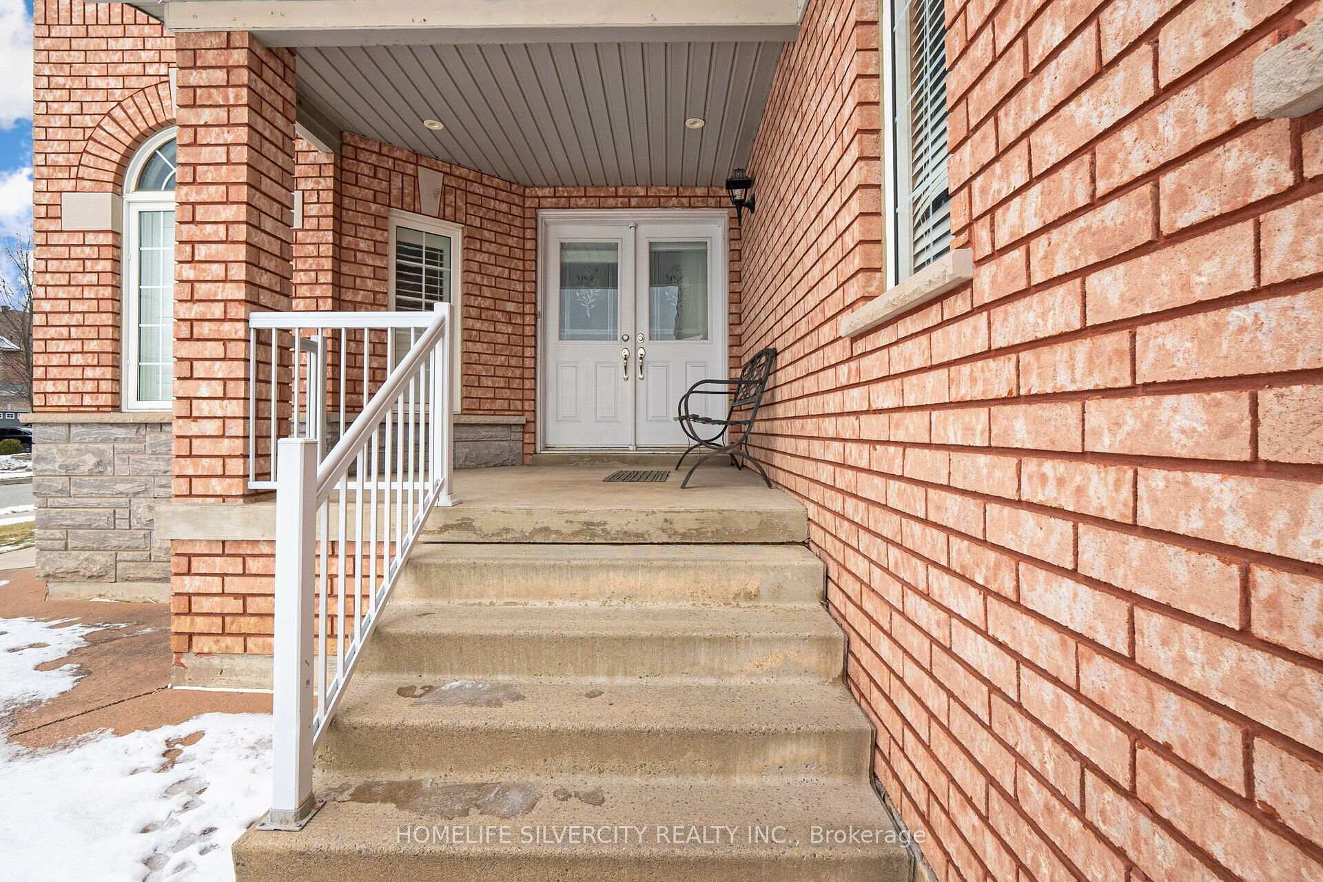 Photo 3 of 2 Giza Crescent, Brampton, Sandringham-Wellington — HOMEH