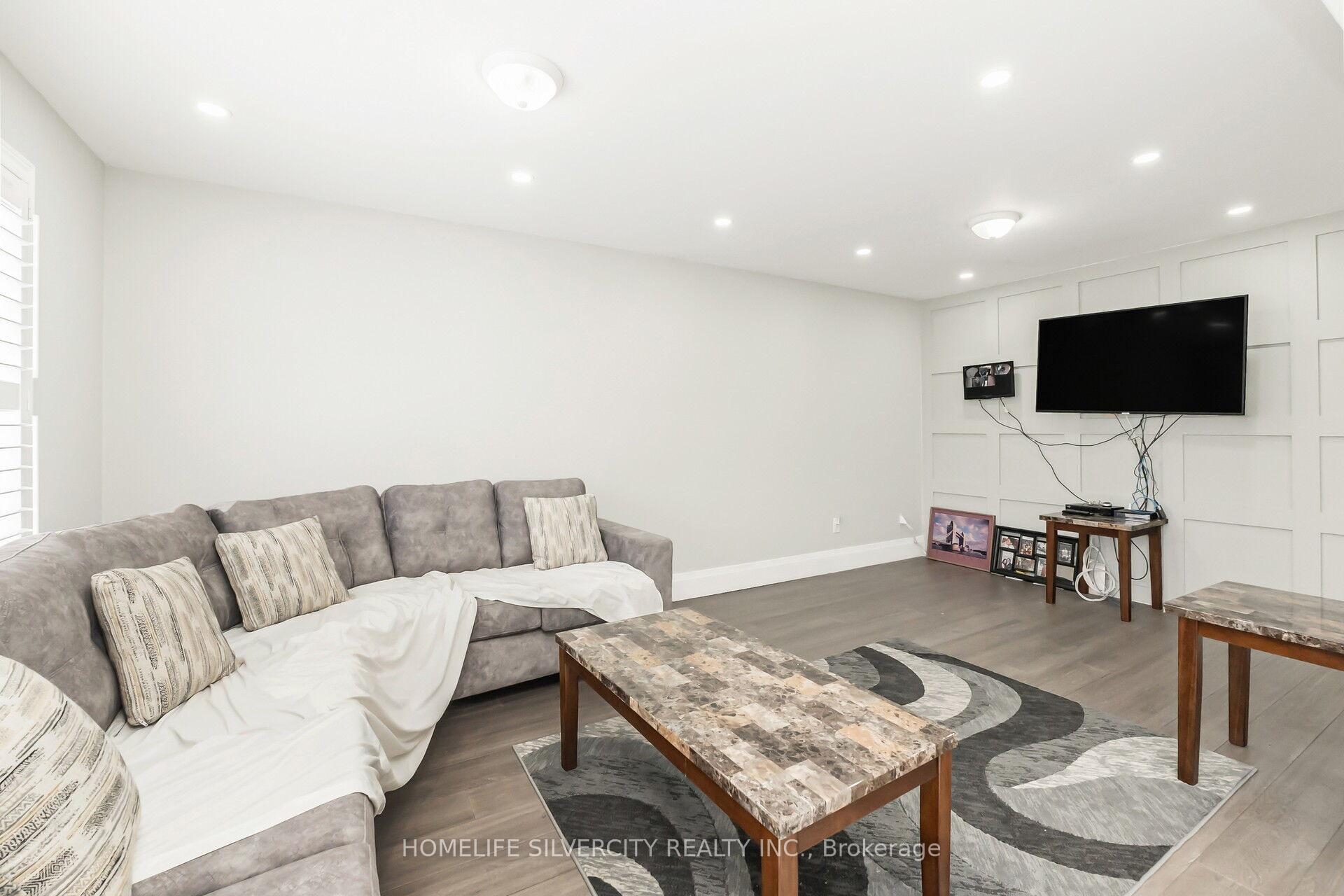 Photo 15 of 2 Giza Crescent, Brampton, Sandringham-Wellington — HOMEH