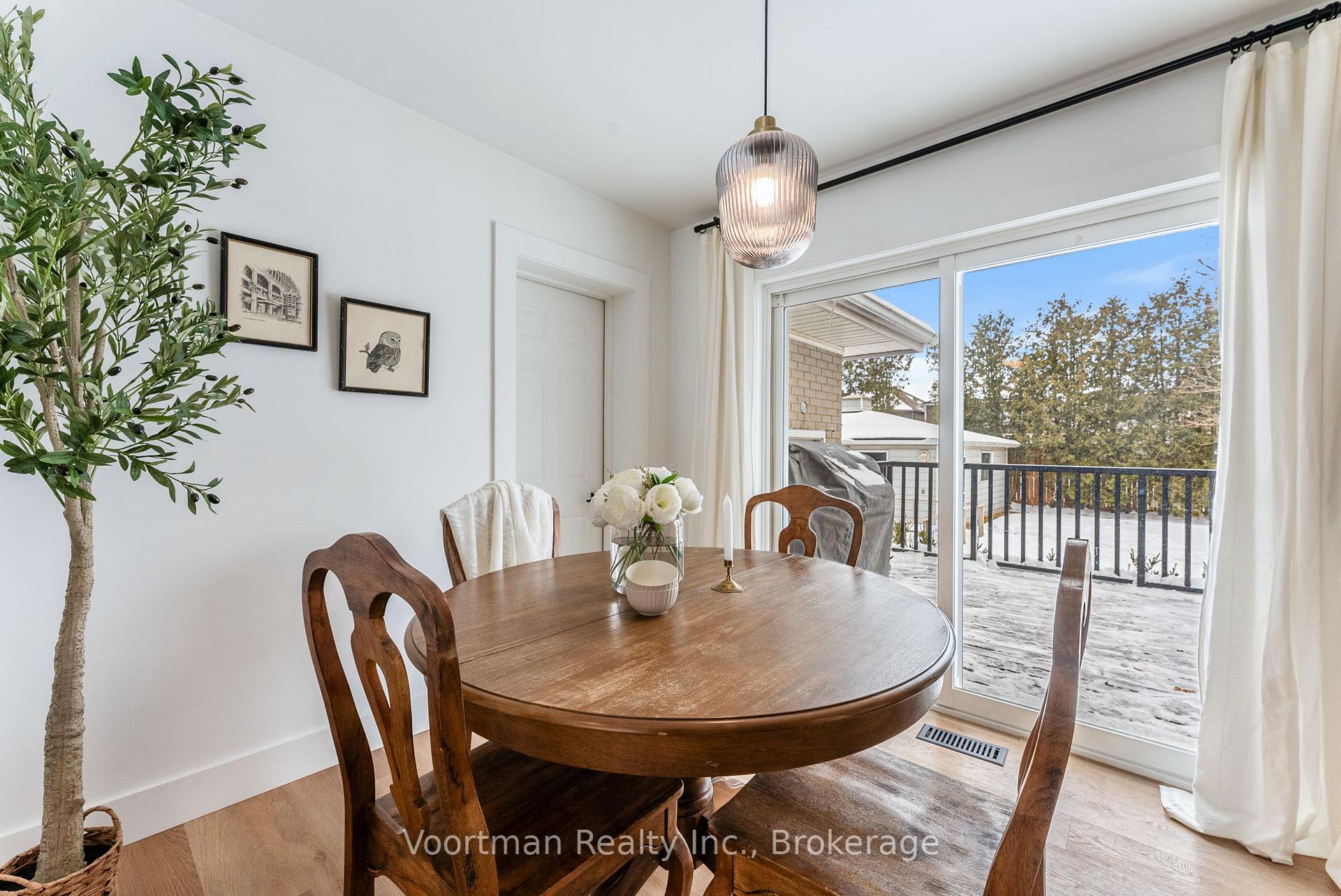 Photo 7 of 54 Aberdeen Avenue, Hamilton, Mount Hope — HOMEH