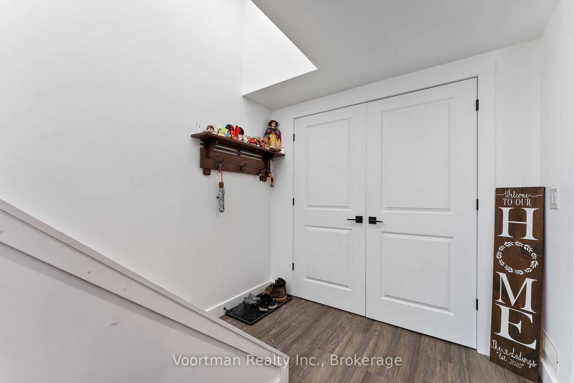 Photo 13 of 54 Aberdeen Avenue, Hamilton, Mount Hope — HOMEH