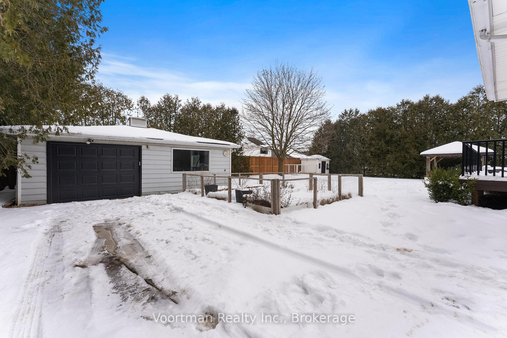 Photo 20 of 54 Aberdeen Avenue, Hamilton, Mount Hope — HOMEH