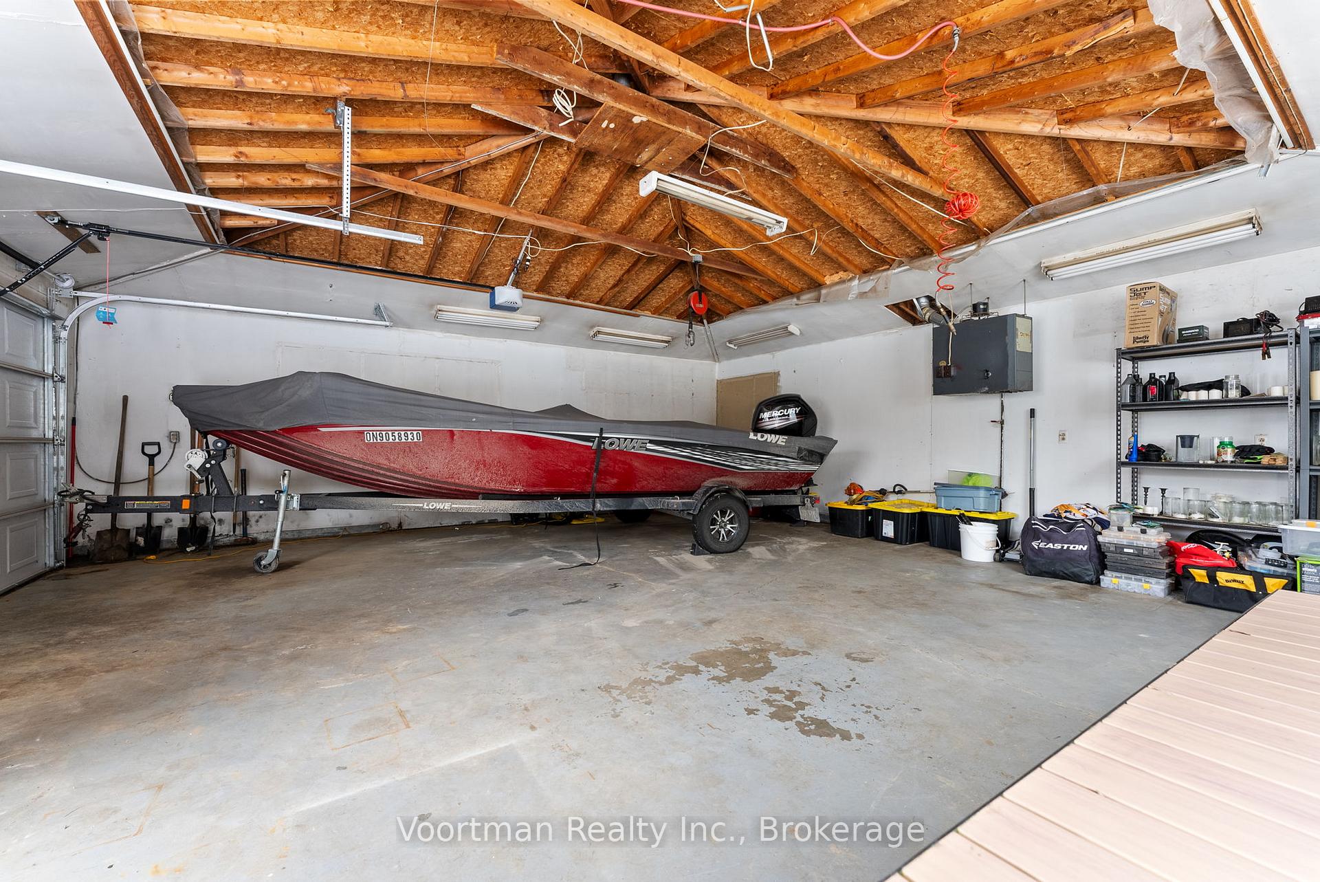 Photo 21 of 54 Aberdeen Avenue, Hamilton, Mount Hope — HOMEH