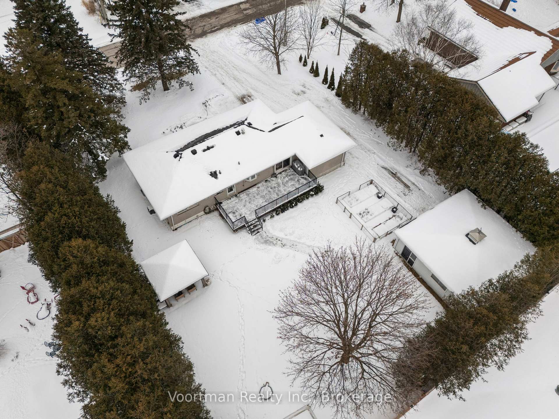 Photo 25 of 54 Aberdeen Avenue, Hamilton, Mount Hope — HOMEH