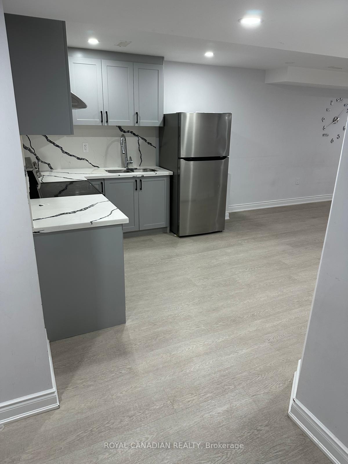 Photo 10 of Unit Bsmt, 15 Fordham Road, Brampton, Bram West — HOMEH
