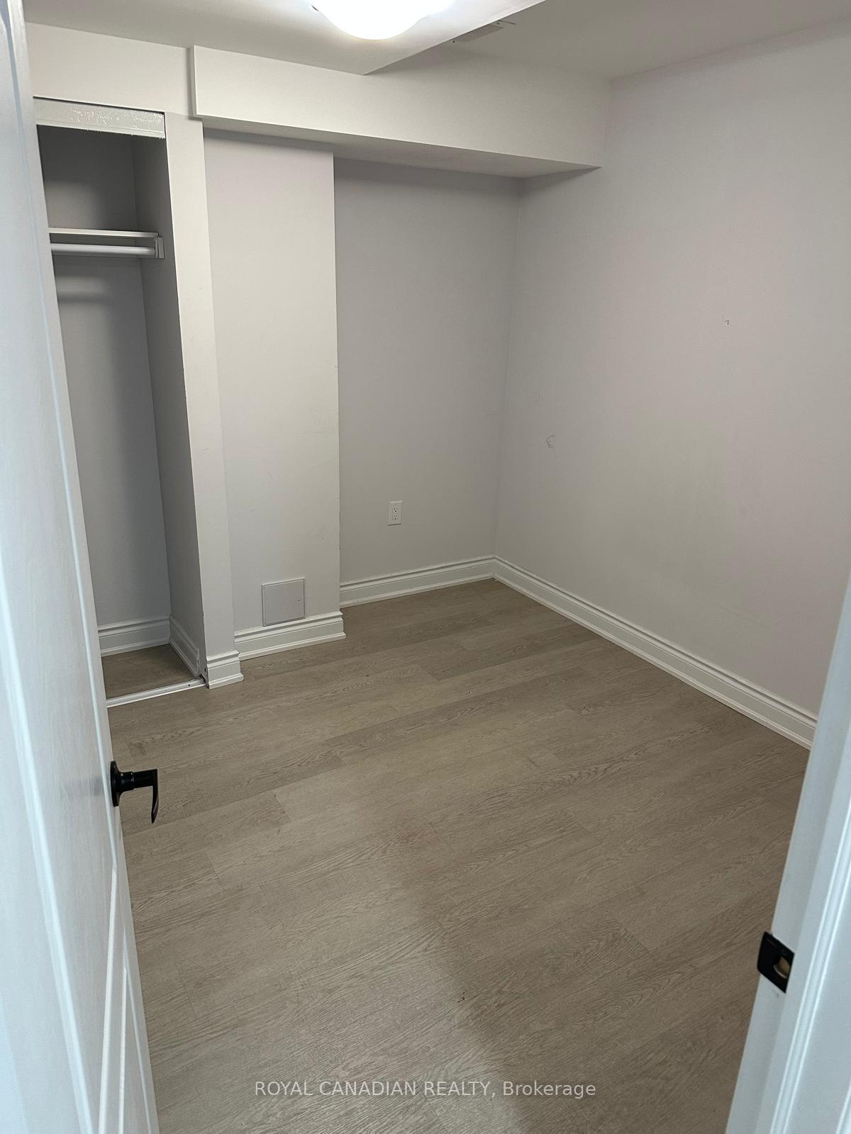 Photo 6 of Unit Bsmt, 15 Fordham Road, Brampton, Bram West — HOMEH