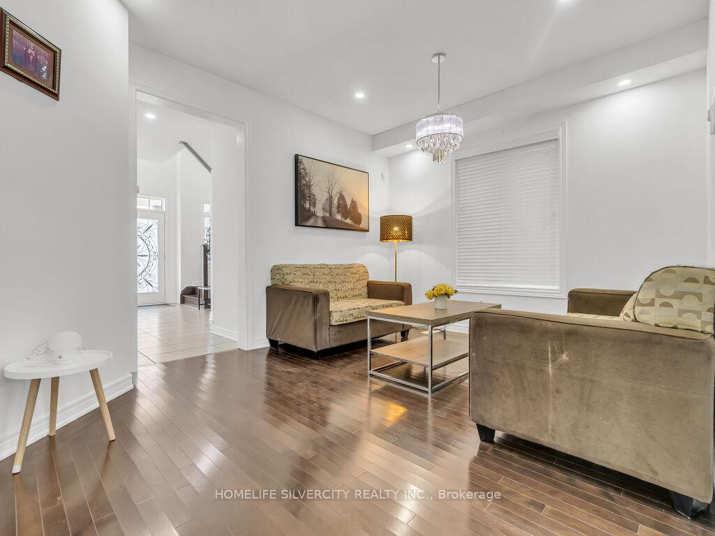 Photo 8 of 19 Kilkarrin Road, Brampton, Northwest Brampton — HOMEH