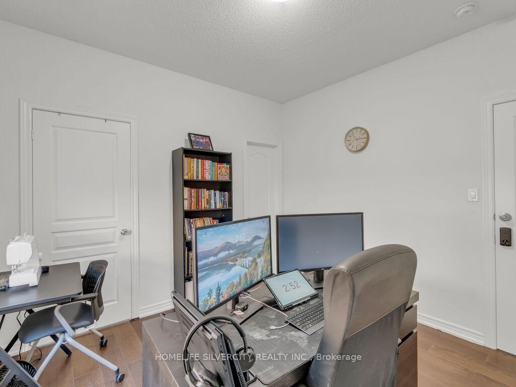 Photo 14 of 19 Kilkarrin Road, Brampton, Northwest Brampton — HOMEH