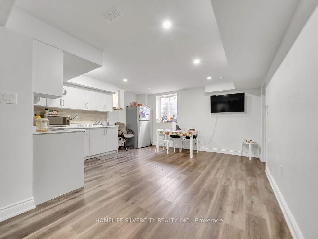 Photo 24 of 19 Kilkarrin Road, Brampton, Northwest Brampton — HOMEH