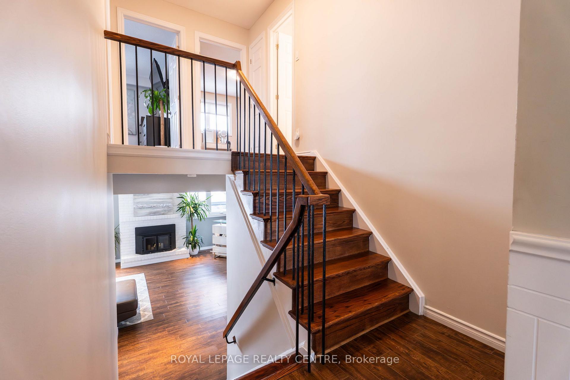 Photo 12 of 110 Simmons Boulevard, Brampton, Madoc — HOMEH