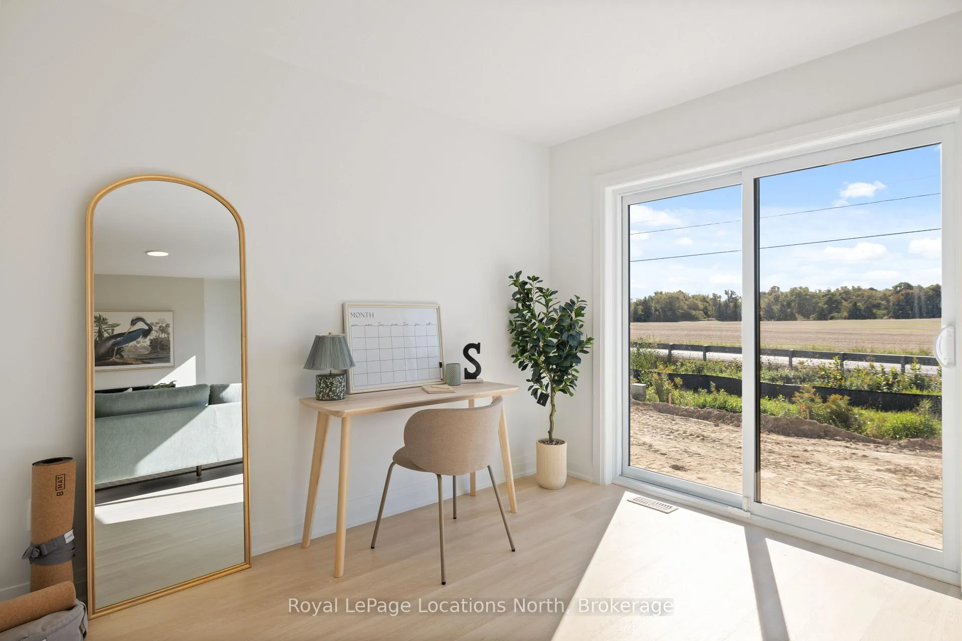 Photo 24 of 30 Swain Crescent, Collingwood — HOMEH