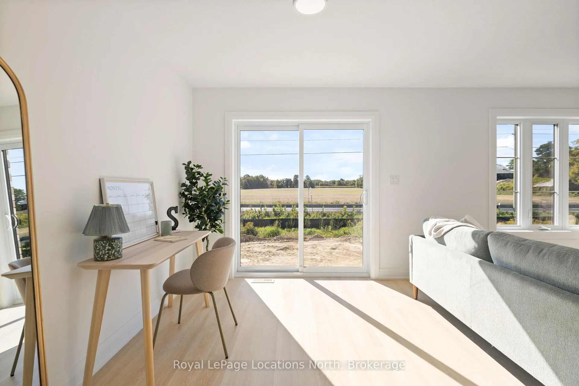 Photo 25 of 30 Swain Crescent, Collingwood — HOMEH
