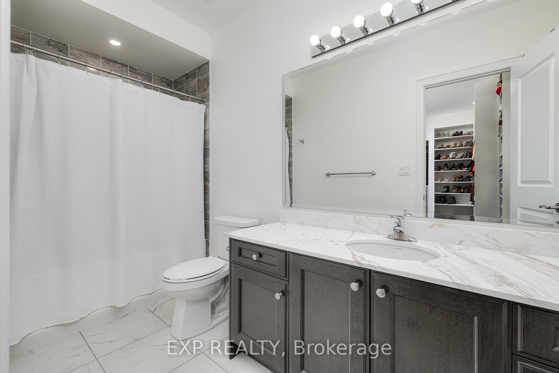 Photo 23 of 19 Gladiolus Street, Brampton, Bram West — HOMEH