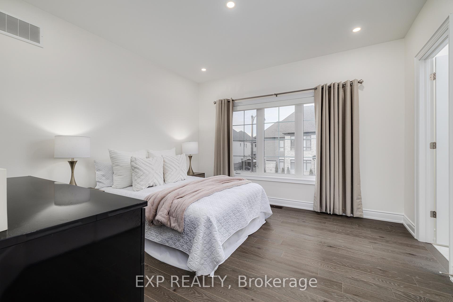 Photo 24 of 19 Gladiolus Street, Brampton, Bram West — HOMEH