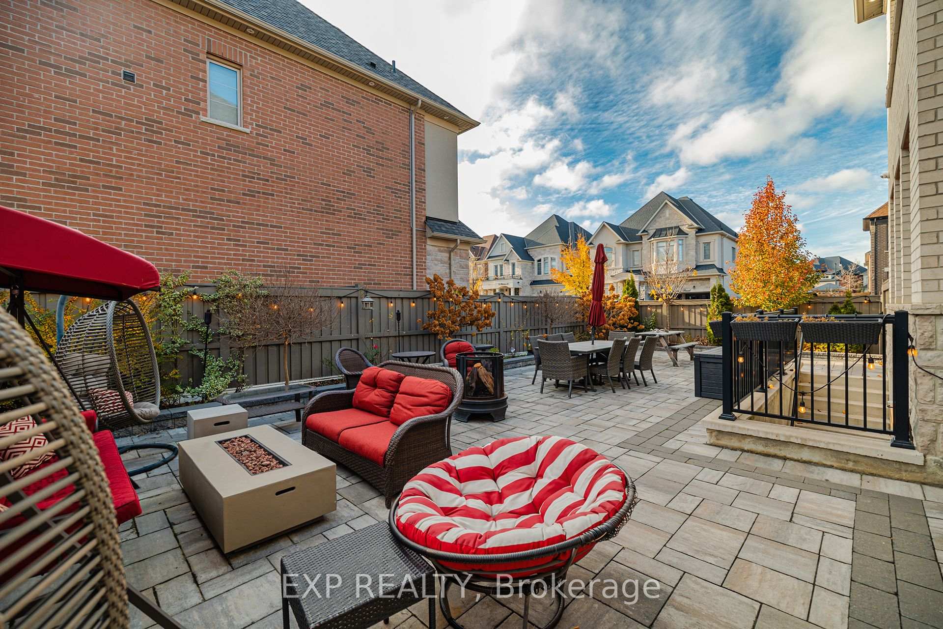 Photo 32 of 19 Gladiolus Street, Brampton, Bram West — HOMEH