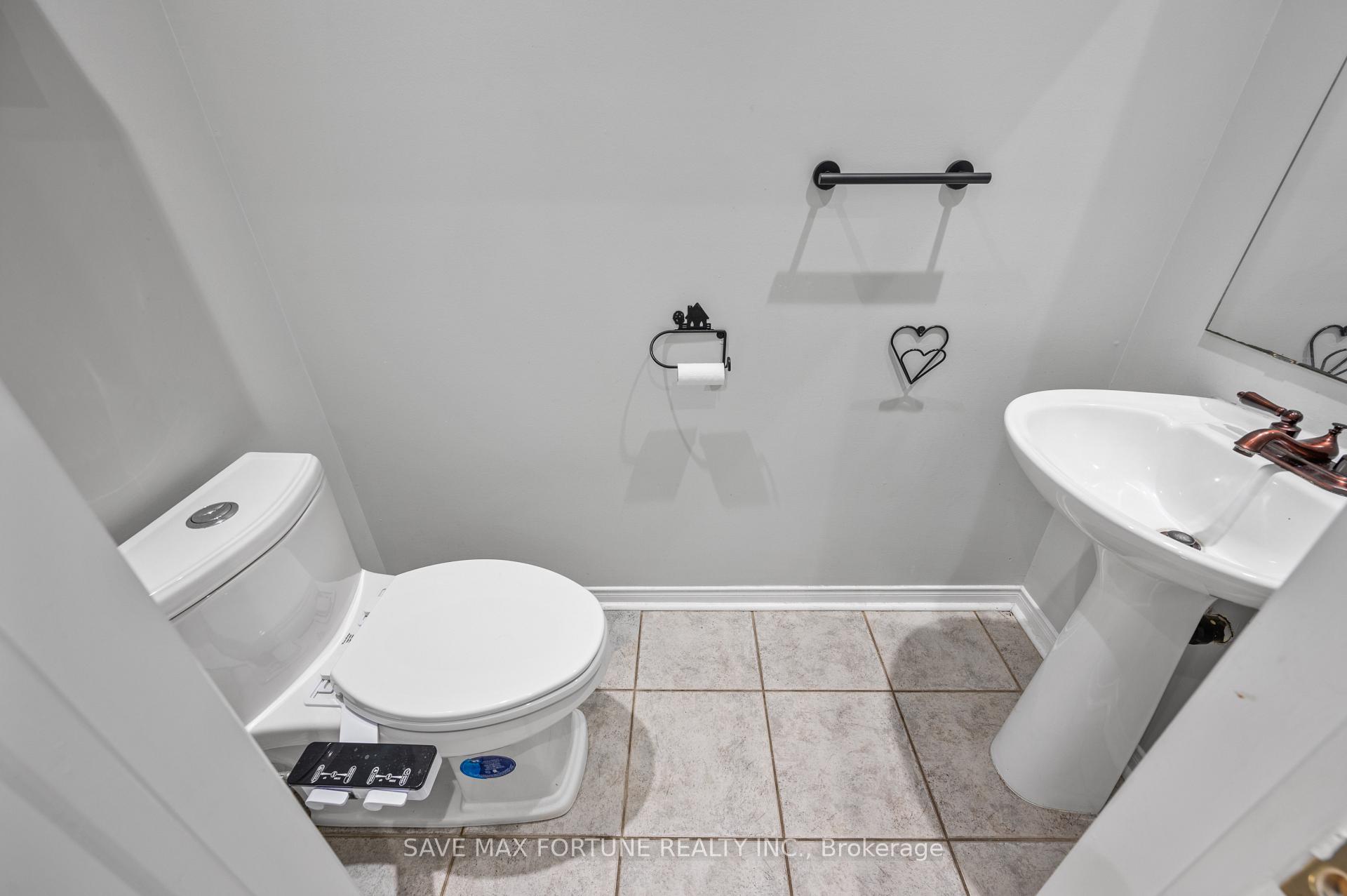 Photo 15 of 80 Bunchberry Way, Brampton, Sandringham-Wellington — HOMEH