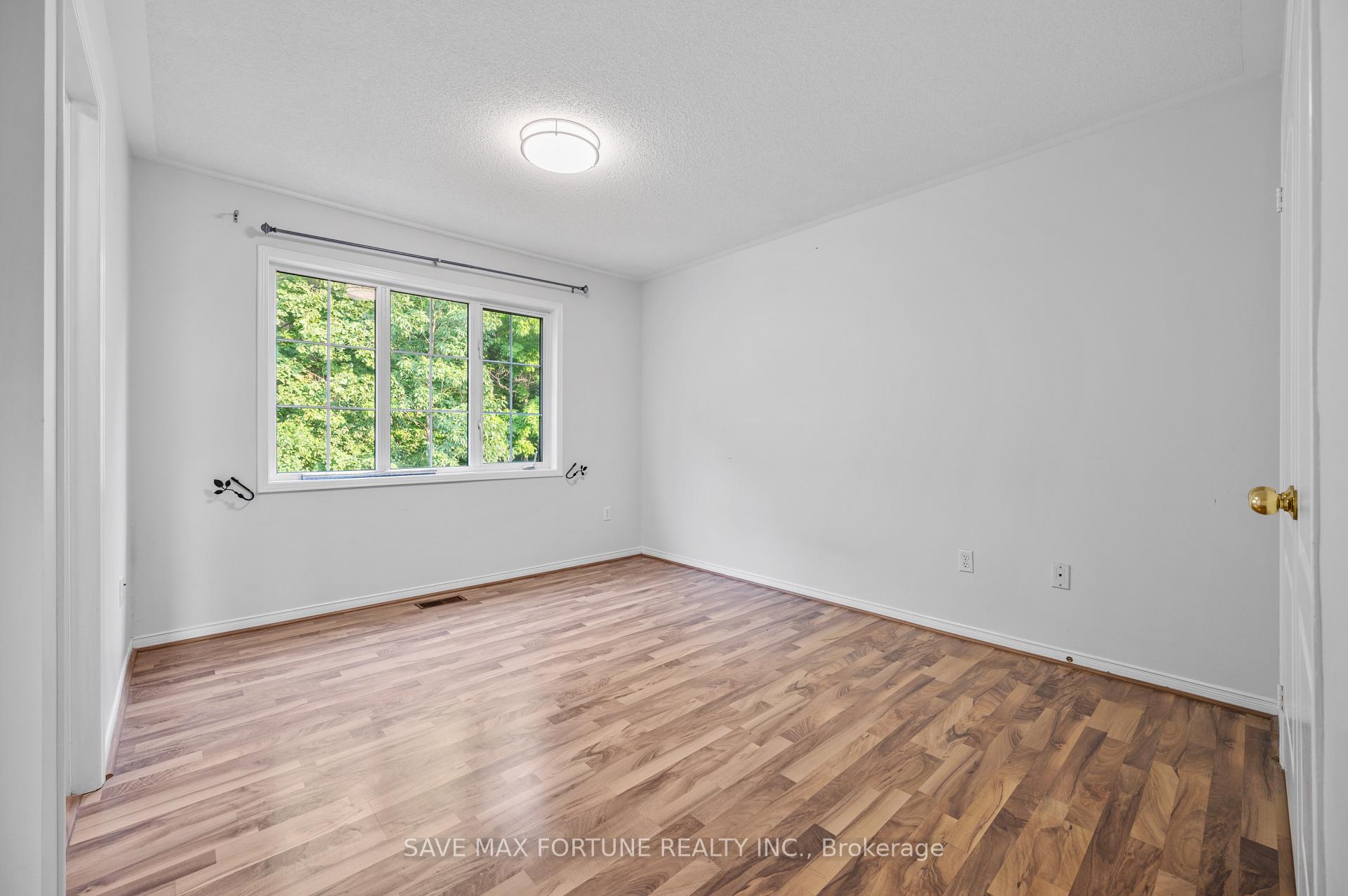 Photo 19 of 80 Bunchberry Way, Brampton, Sandringham-Wellington — HOMEH