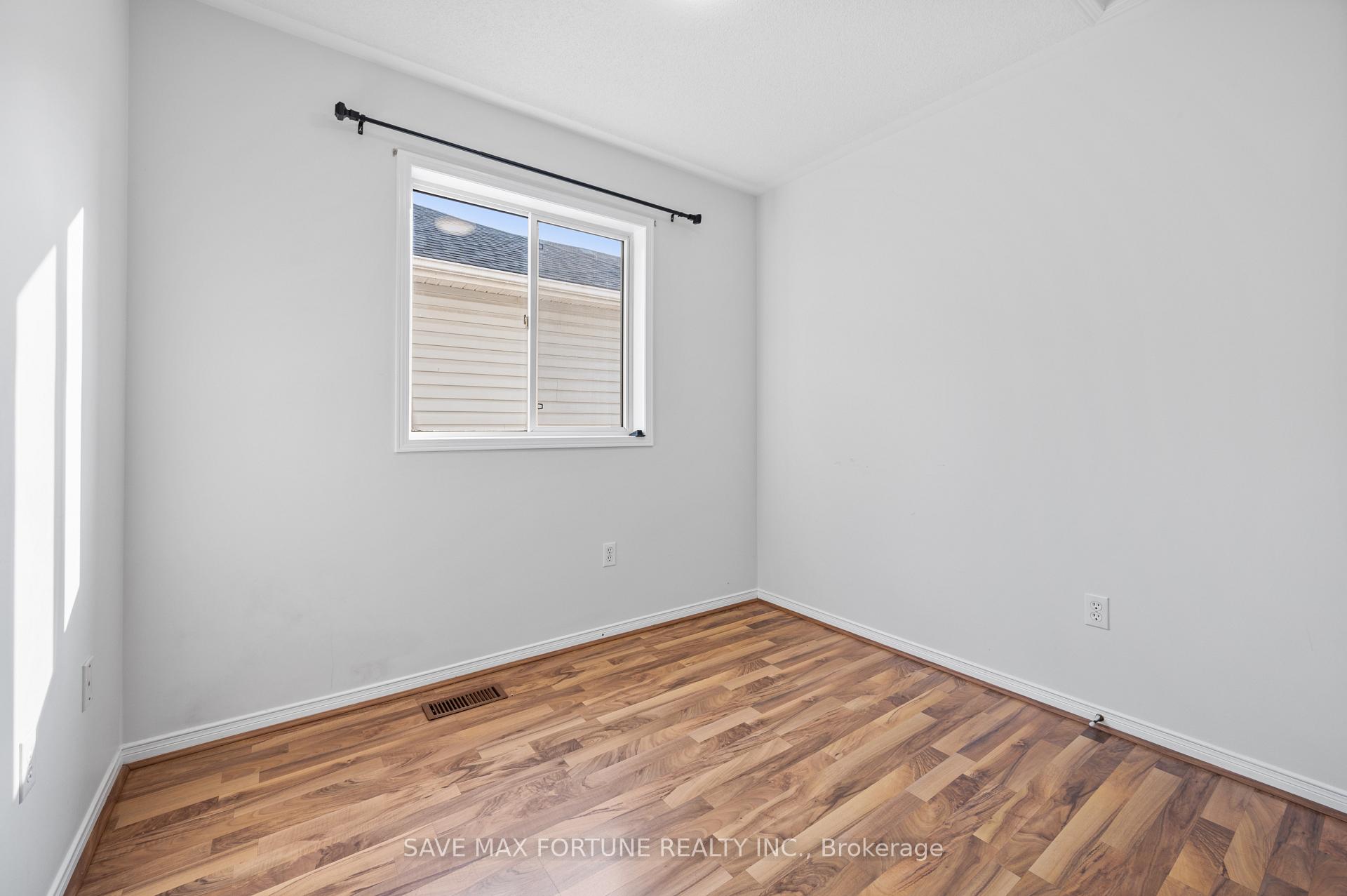 Photo 28 of 80 Bunchberry Way, Brampton, Sandringham-Wellington — HOMEH