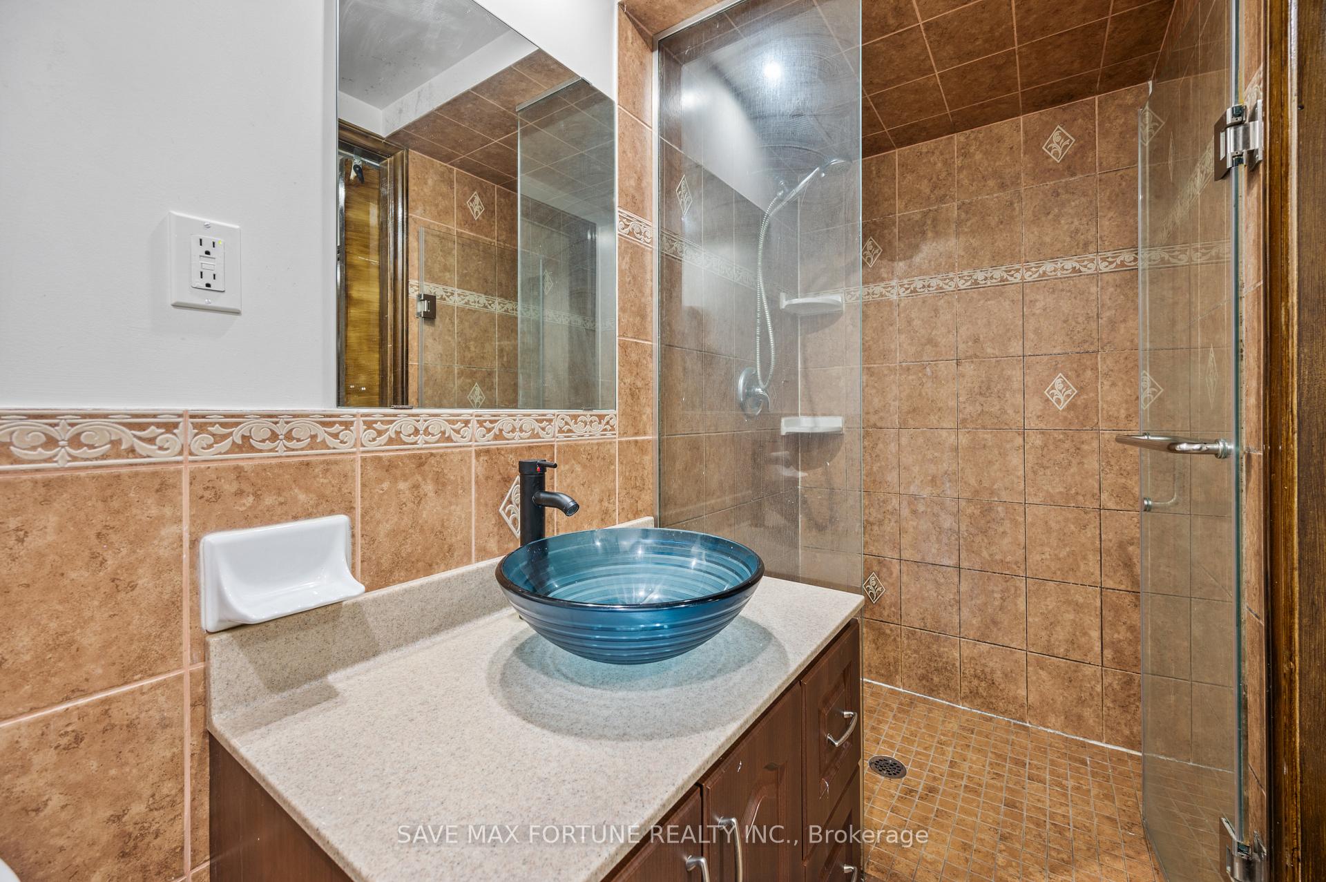 Photo 37 of 80 Bunchberry Way, Brampton, Sandringham-Wellington — HOMEH
