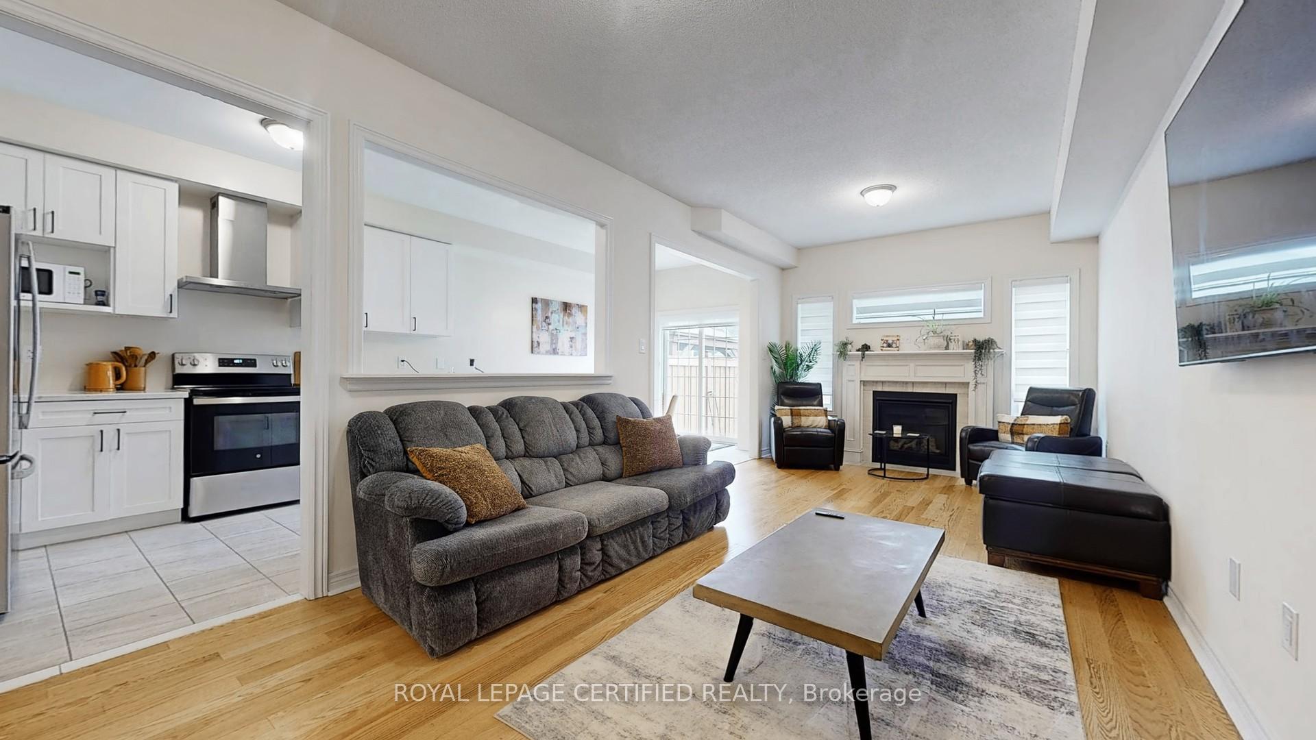 Photo 4 of 6 Jevons Drive, Ajax, South East — HOMEH