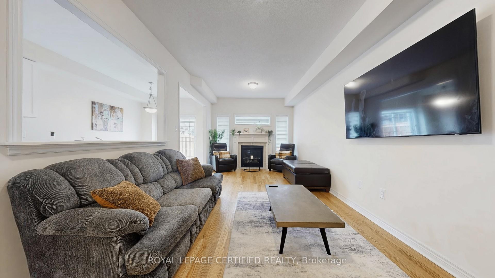 Photo 7 of 6 Jevons Drive, Ajax, South East — HOMEH
