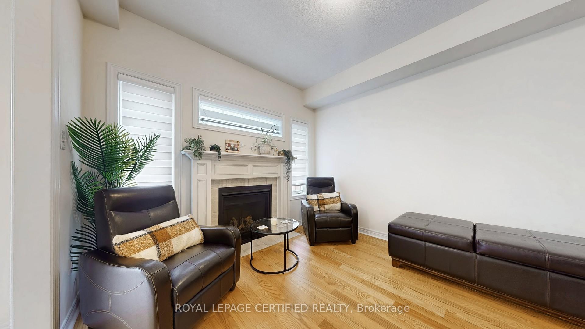 Photo 8 of 6 Jevons Drive, Ajax, South East — HOMEH